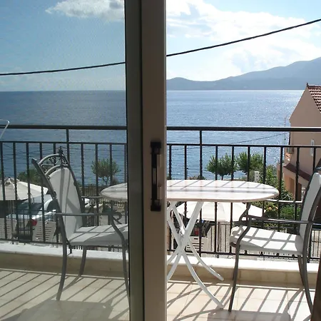 Mema'S Apartment Agia Efimia Exterior photo