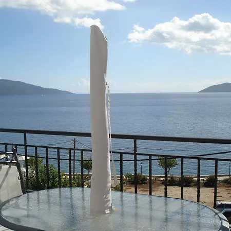 Mema'S Apartment Agia Efimia Exterior photo