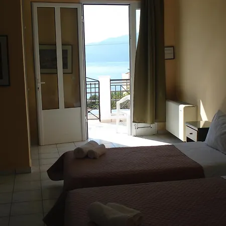 Mema'S Apartment Agia Efimia Exterior photo
