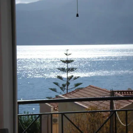Mema'S Apartment Agia Efimia Exterior photo
