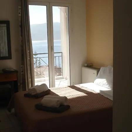 Mema'S Apartment Agia Efimia Room photo