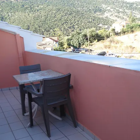 Mema'S Apartment Agia Efimia Exterior photo