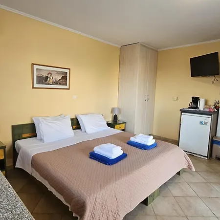 Mema'S Apartment Agia Efimia Room photo
