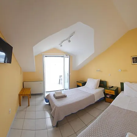 Mema'S Apartment Agia Efimia Room photo