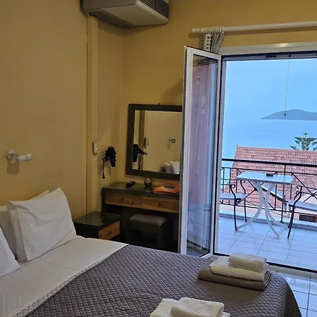 Mema'S Apartment Agia Efimia Room photo