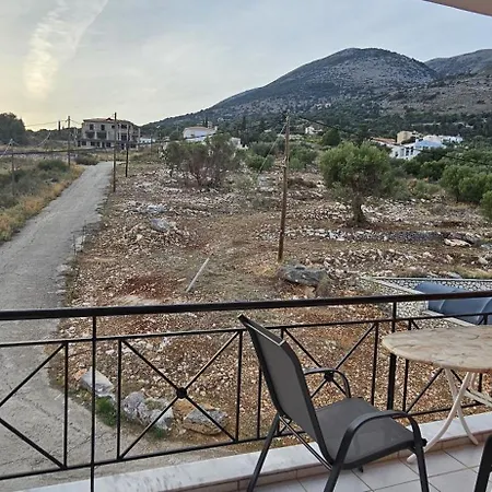 Mema'S Apartment Agia Efimia Room photo