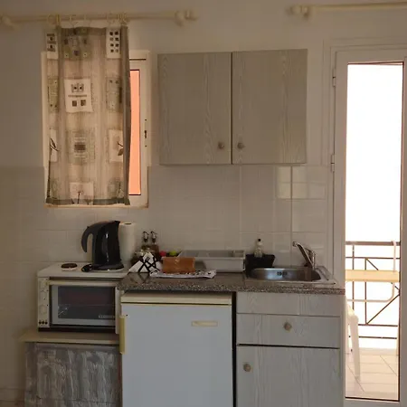 Mema'S Apartment Agia Efimia Room photo