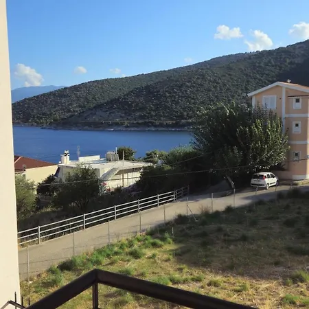 Mema'S Apartment Agia Efimia Room photo