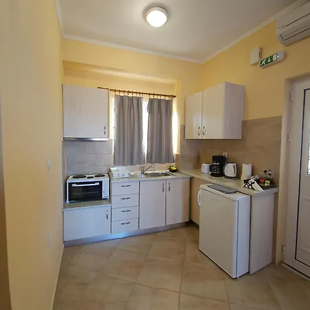 Mema'S Apartment Agia Efimia Room photo