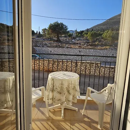 Mema'S Apartment Agia Efimia Room photo