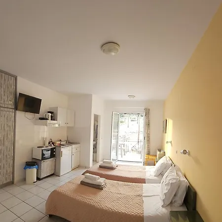 Mema'S Apartment Agia Efimia Room photo